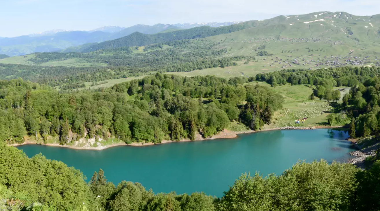 თრიალას ტბა